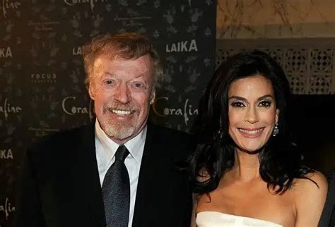 richest accountant in the world|phil knight accountant.